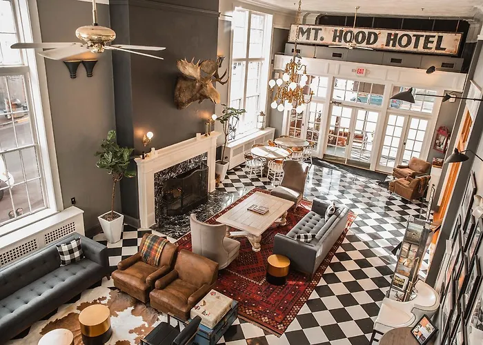 Hood River Hotel