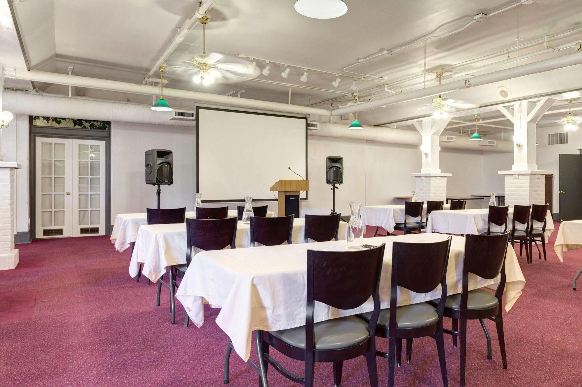 Hotel Hood River Hotel 3*