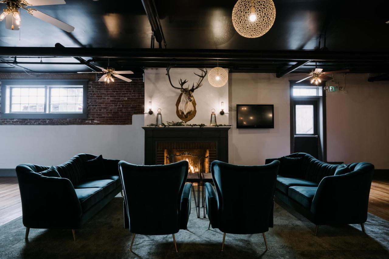 Hood River Hotel 3*